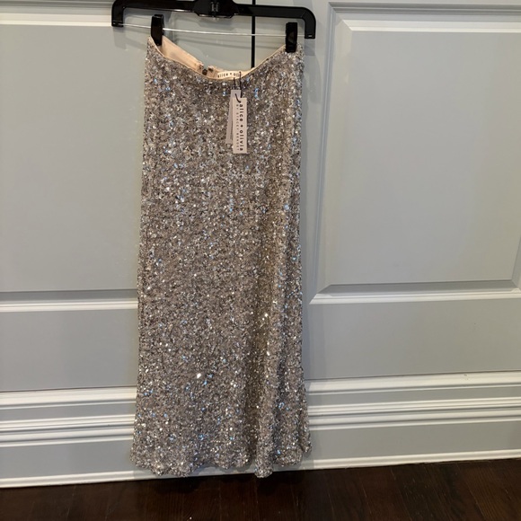 ALICE+OLIVIA SEQUINED SKIRT - Picture 10 of 15